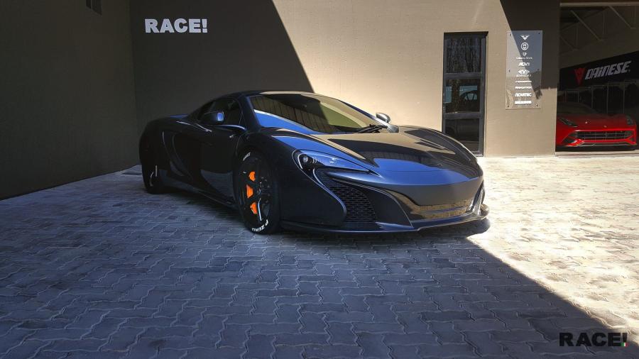  McLaren 650S by AWE Tuning and RACE 2016 года  (фото 3 из 5)
